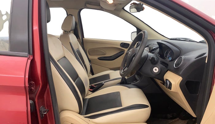 2017 Ford Figo Aspire TITANIUM1.5 DIESEL, Diesel, Manual, 1,04,444 km, Right Side Front Door Cabin
