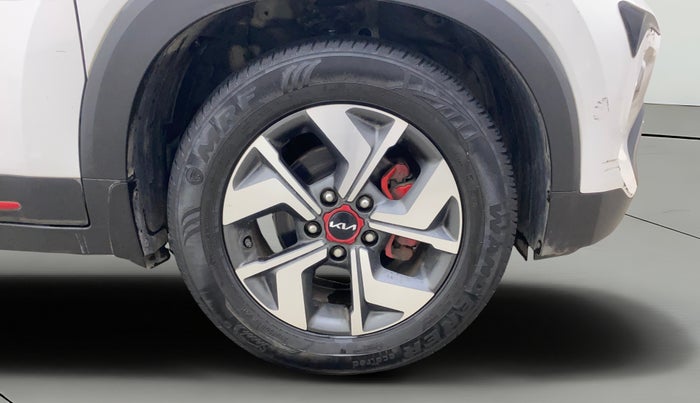 2021 KIA SONET GTX PLUS 1.5 AT DUAL TONE, Diesel, Automatic, 45,786 km, Right Front Wheel