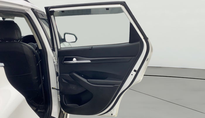 2021 KIA SELTOS HTK PLUS AT 1.5 DIESEL, Diesel, Automatic, 23,834 km, RHS Rear Door
