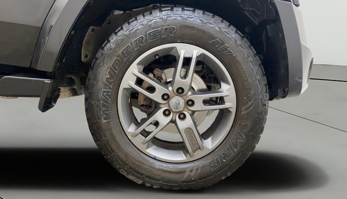 2021 Mahindra Thar LX D AT 4WD HT, Diesel, Automatic, 83,827 km, Right Front Wheel