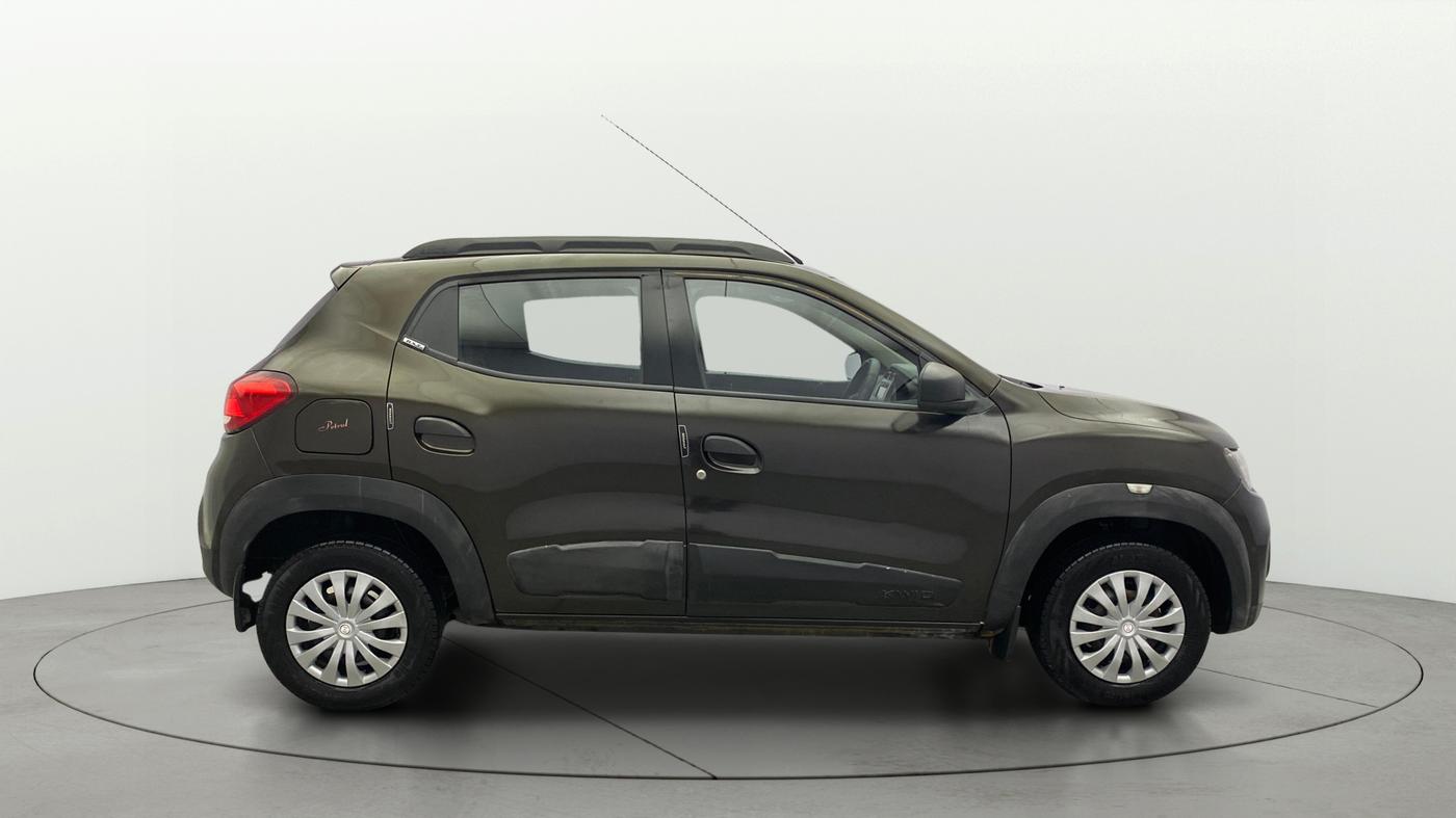 2016 Renault Kwid RXT 0.8, Petrol, Manual, 1,08,412 km, Right Side View