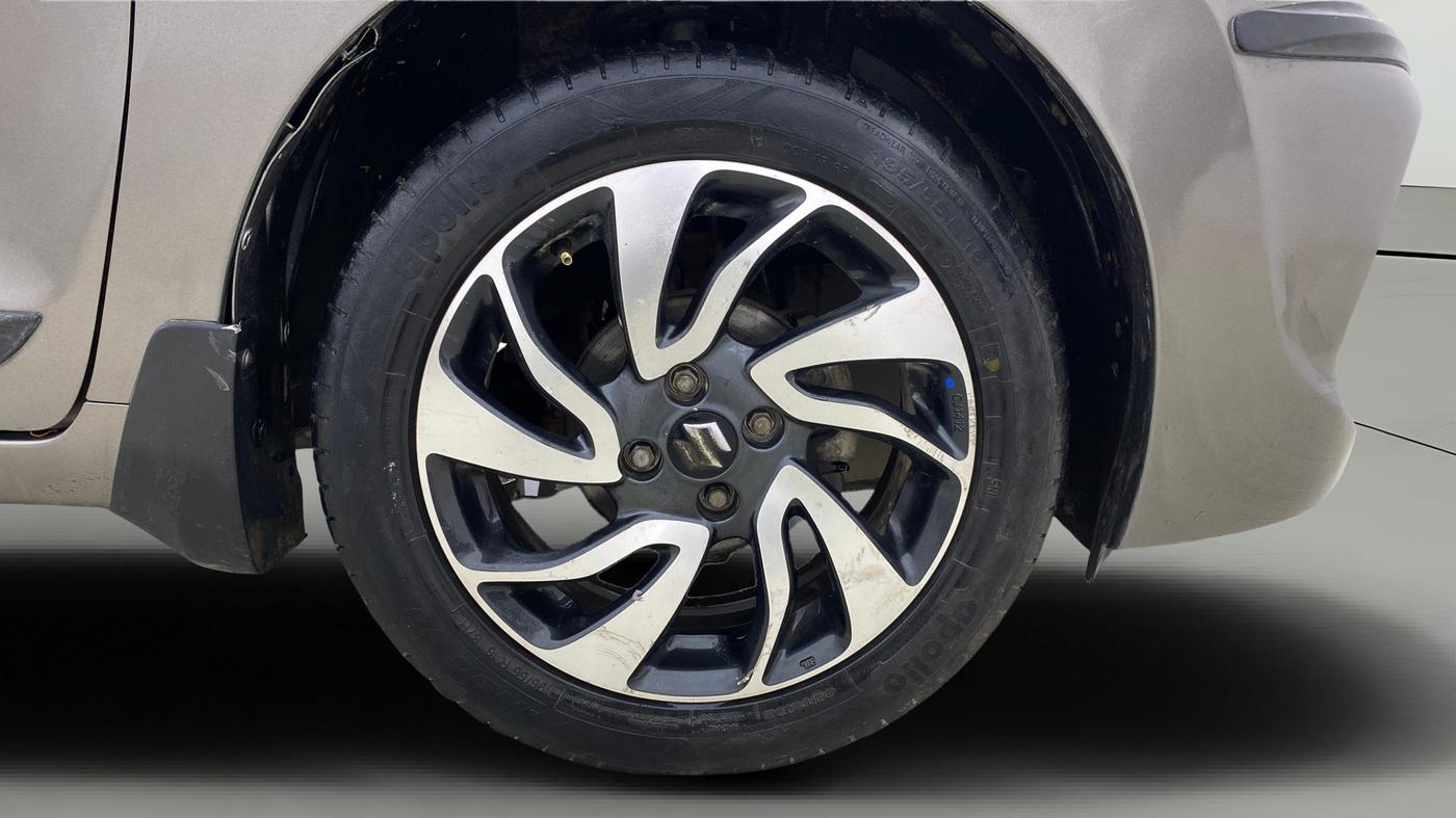2019 Maruti Baleno ALPHA PETROL 1.2, Petrol, Manual, 59,005 km, Right Front Wheel