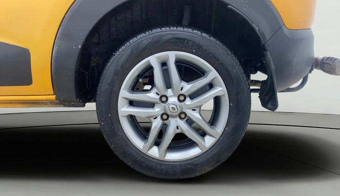 2019 Renault TRIBER RXZ, Petrol, Manual, 30,532 km, Left Rear Wheel