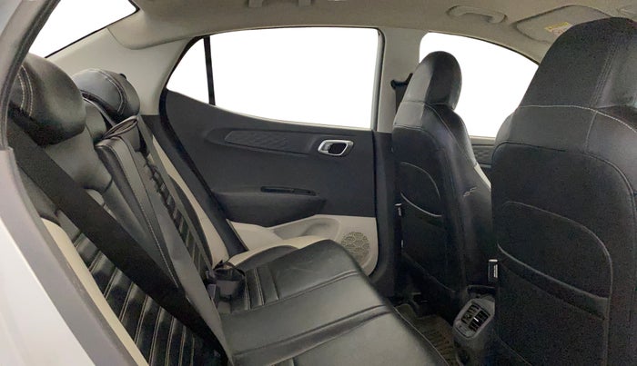 2024 Hyundai AURA SX 1.2 CNG, CNG, Manual, 37,225 km, Right Side Rear Door Cabin