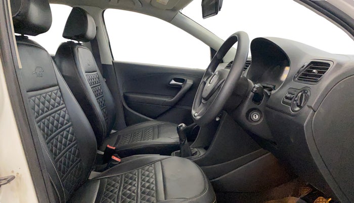 2017 Volkswagen Polo COMFORTLINE 1.2L, Petrol, Manual, 53,815 km, Right Side Front Door Cabin