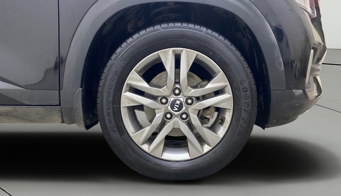 2020 KIA SELTOS HTX IVT 1.5 PETROL, Petrol, Automatic, 32,522 km, Right Front Wheel