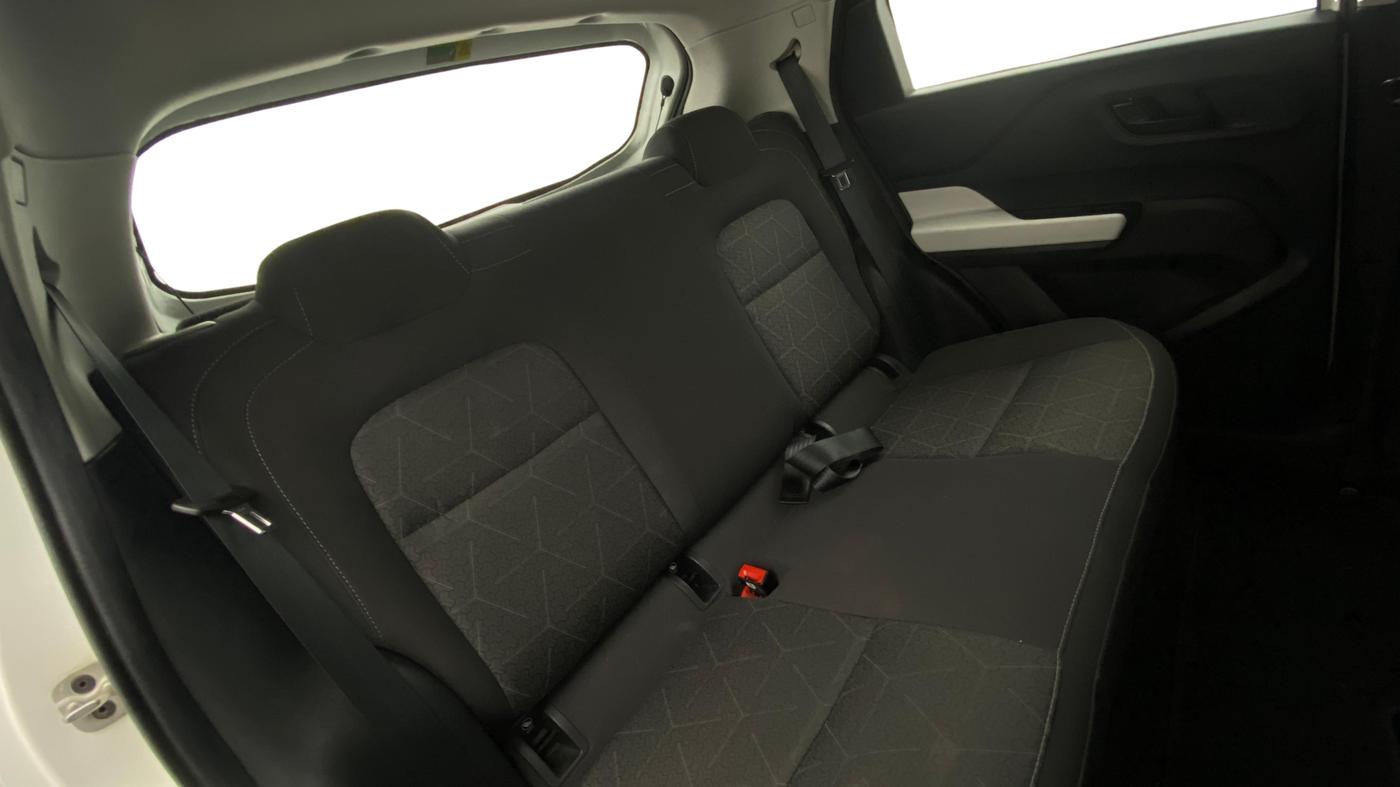 2024 Tata PUNCH ACCOMPLISHED DAZZLE SUNROOF CNG MT, CNG, Manual, 26,504 km, Right Side Rear Door Cabin
