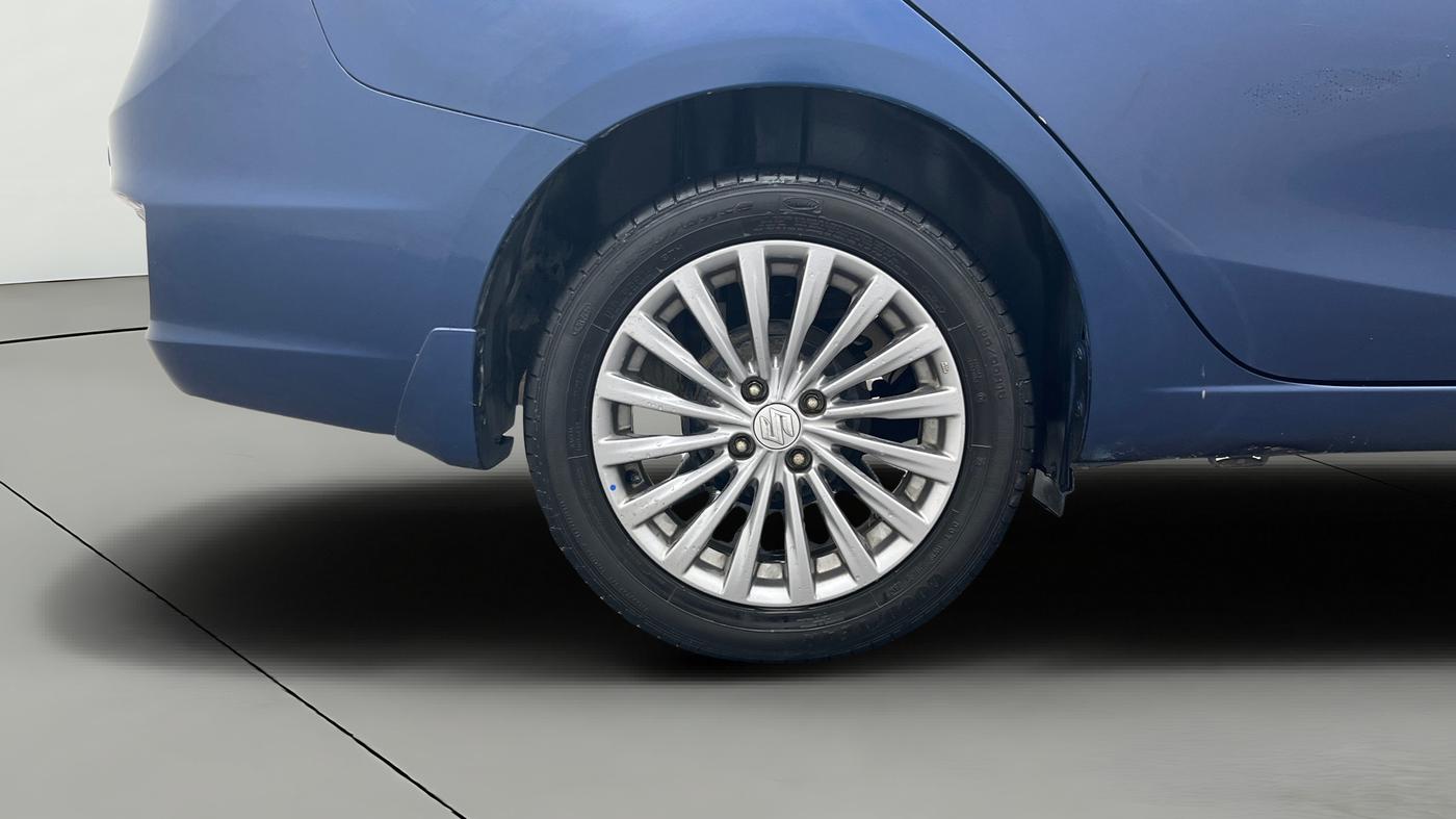 2017 Maruti Ciaz ALPHA  AT 1.4  PETROL, Petrol, Automatic, 26,512 km, Right Rear Wheel
