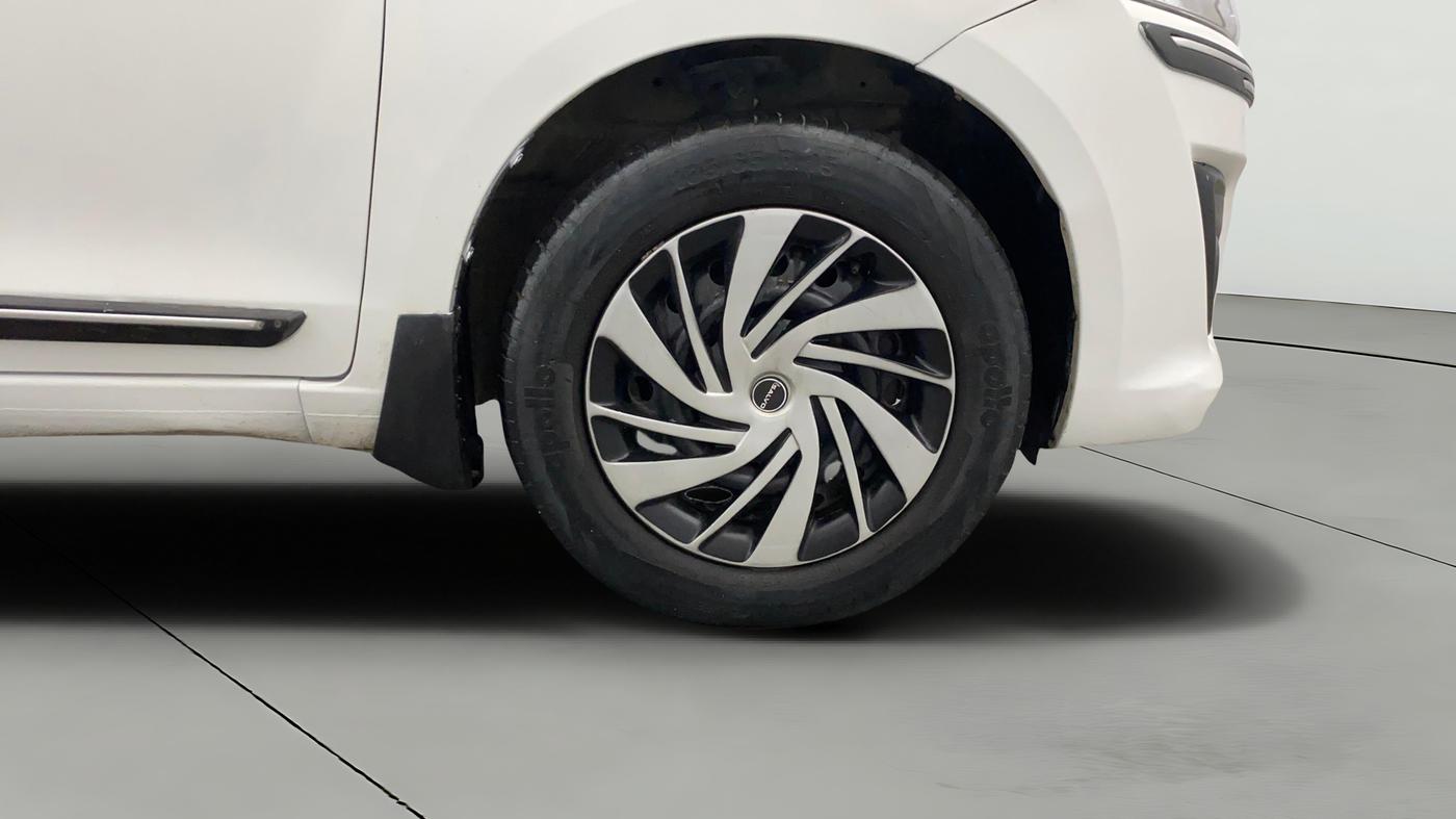 2015 Maruti Ertiga VDI ABS, Diesel, Manual, 99,532 km, Right Front Wheel