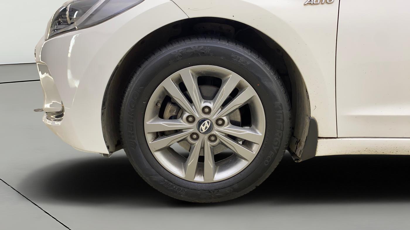 2016 Hyundai New Elantra 2.0 SX(O) AT PETROL, Petrol, Automatic, 1,01,417 km, Left Front Wheel