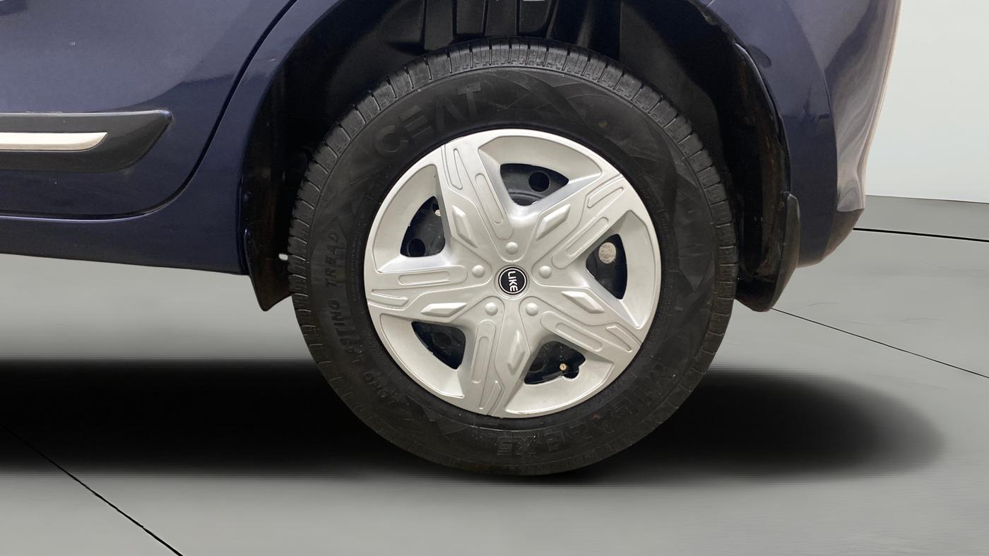 2021 Maruti Swift VXI, Petrol, Manual, 1,16,538 km, Left Rear Wheel