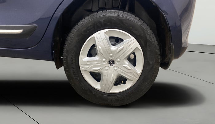 2021 Maruti Swift VXI, Petrol, Manual, 1,16,538 km, Left Rear Wheel