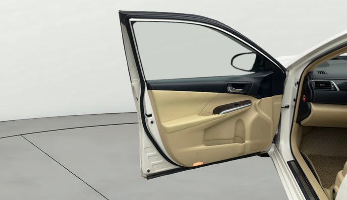 2016 Toyota Camry HYBRID, Hybrid, Automatic, 67,776 km, LHS Front Door