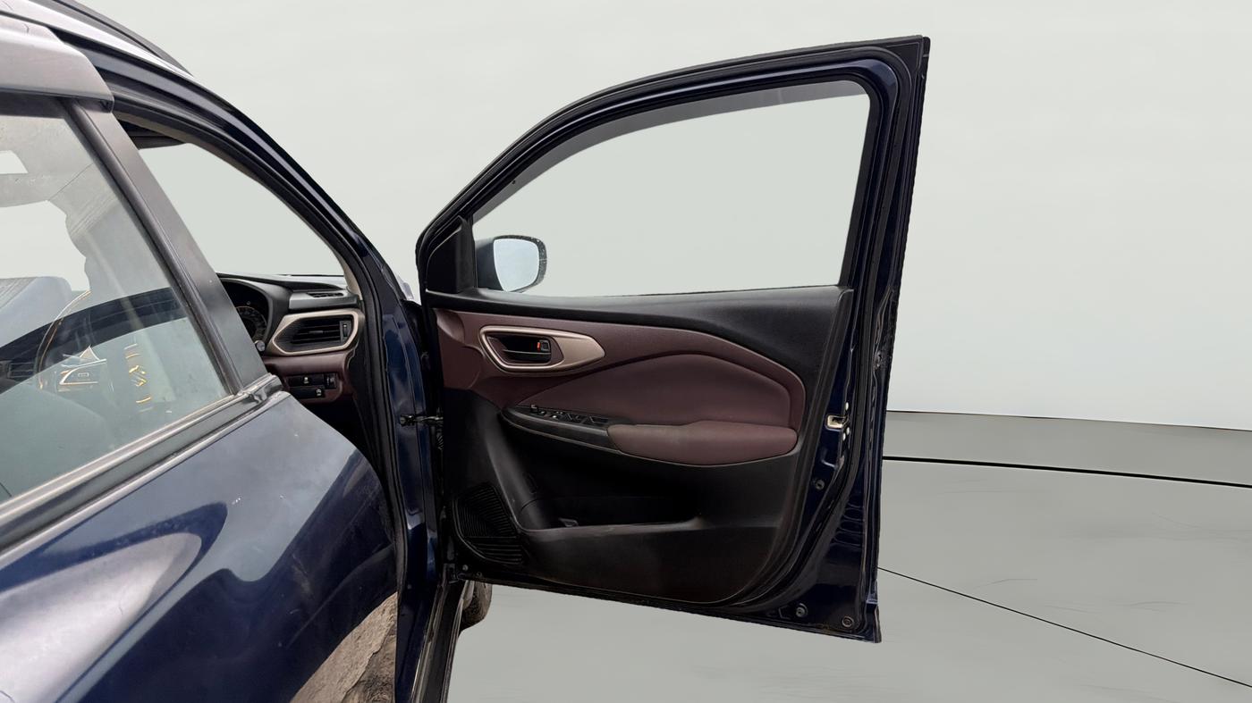 2023 Maruti FRONX DELTA 1.2 AGS, Petrol, Automatic, 39,967 km, RHS Front Door