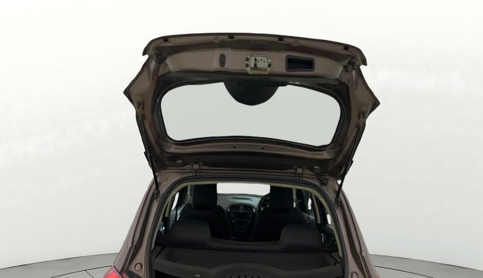 2017 Tata Tiago XZ PETROL, CNG, Manual, 84,453 km, Boot Door Open