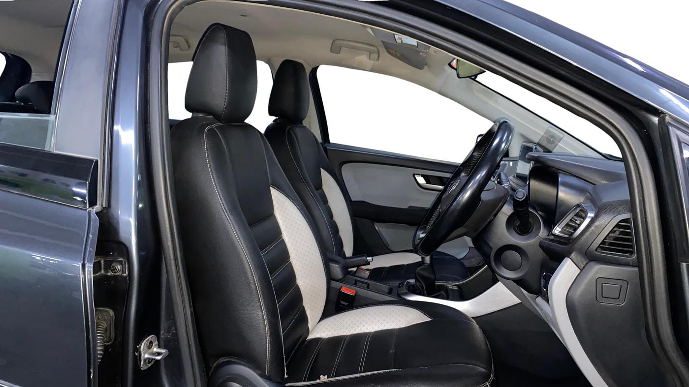 2020 Tata ALTROZ XZ PETROL, Petrol, Manual, 81,756 km, Right Side Front Door Cabin