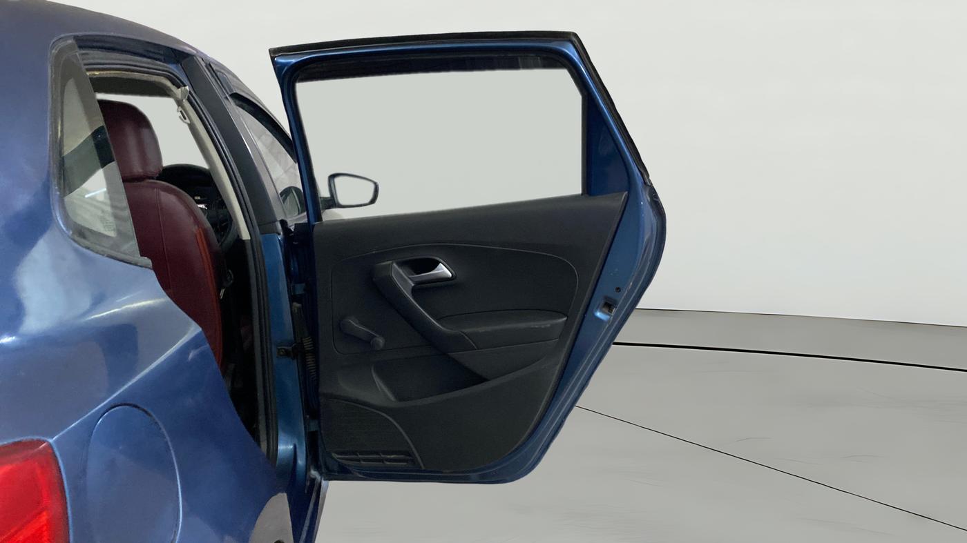 2016 Volkswagen Polo TRENDLINE 1.2L PETROL, Petrol, Manual, 1,00,319 km, RHS Rear Door