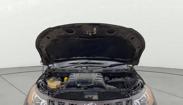 2014 Mahindra XUV500 W8, Diesel, Manual, 54,201 km, Open Bonet