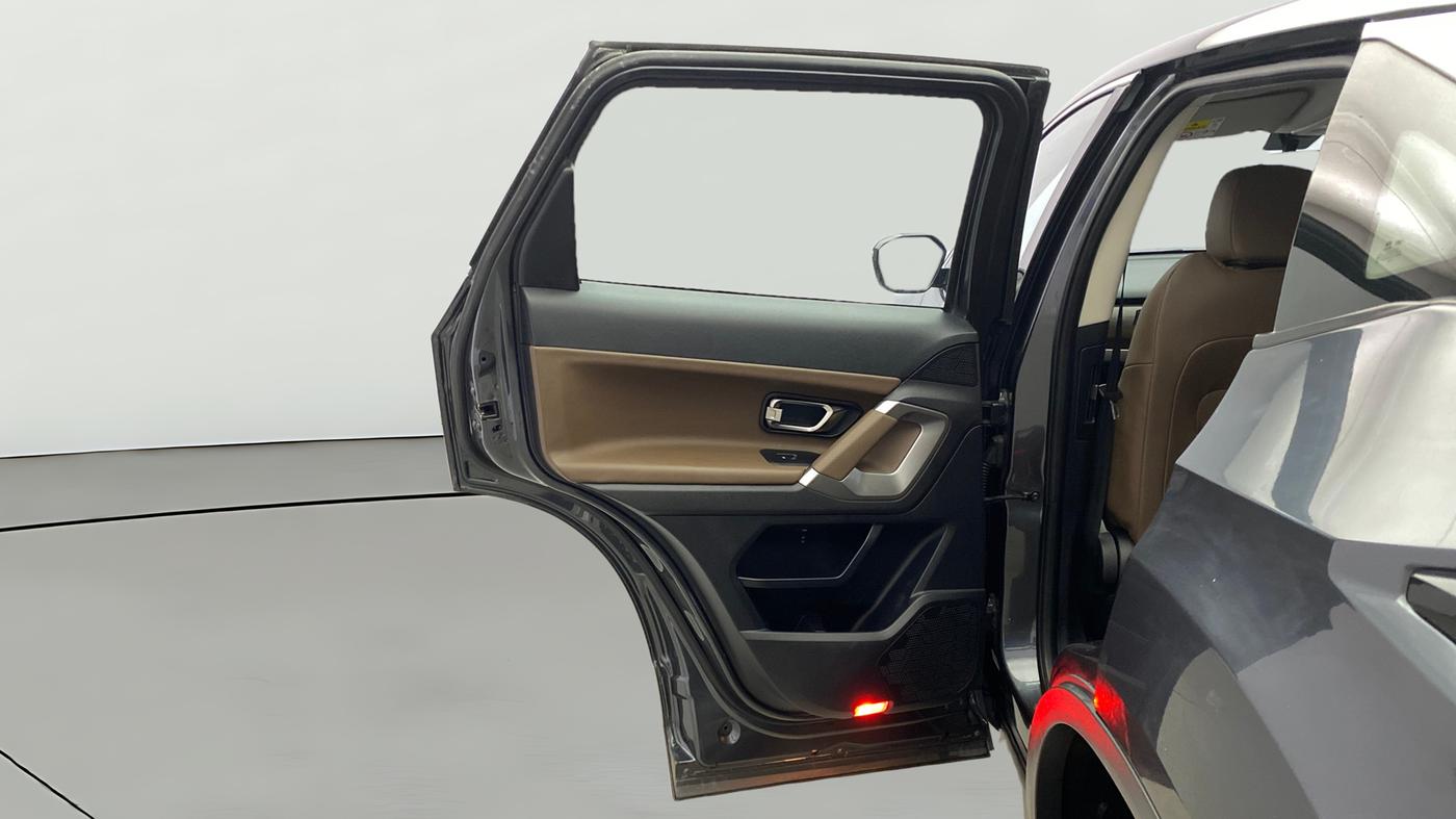 2021 Tata Harrier XZA 2.0L, Diesel, Automatic, 42,676 km, LHS Rear Door
