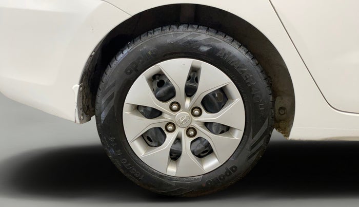 2017 Hyundai Xcent E+, Petrol, Manual, 62,475 km, Right Rear Wheel