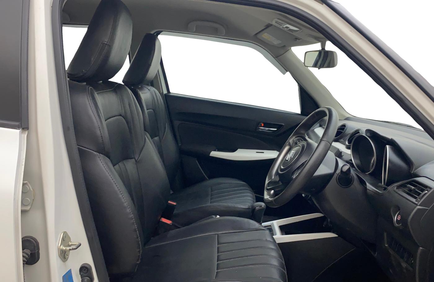 2019 Maruti Swift ZXI AMT, Petrol, Automatic, 65,929 km, Right Side Front Door Cabin