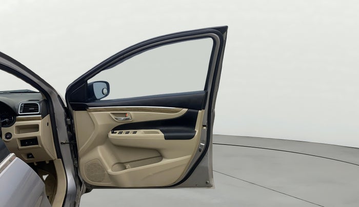 2018 Maruti Ciaz ZETA 1.5 SHVS MT PETROL, Petrol, Manual, 93,365 km, RHS Front Door