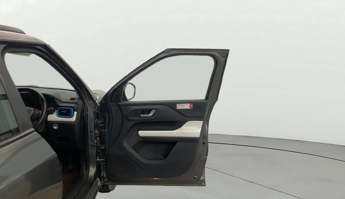 2021 Tata PUNCH CREATIVE AMT 1.2 RTN DUAL TONE, Petrol, Automatic, 20,179 km, RHS Front Door