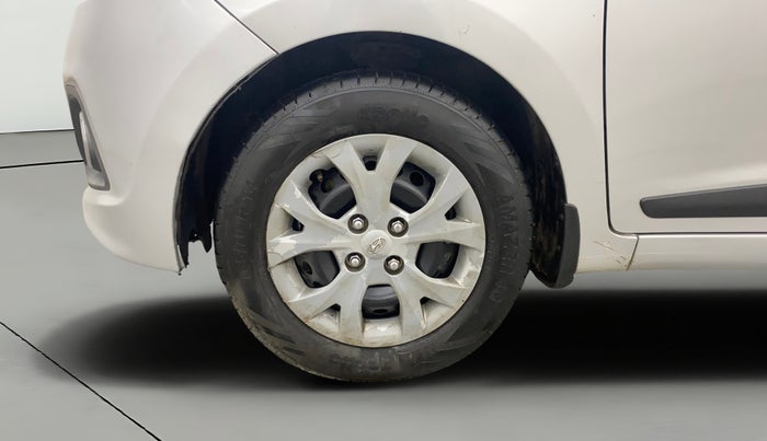 2016 Hyundai Grand i10 SPORTZ 1.2 KAPPA VTVT, Petrol, Manual, 77,525 km, Left Front Wheel