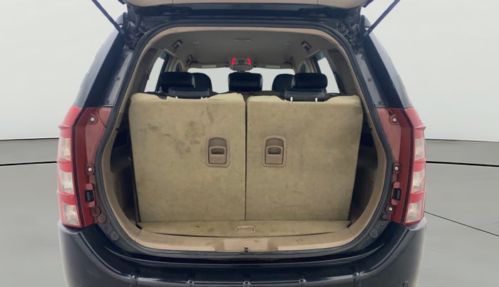 2013 Mahindra XUV500 W8, Diesel, Manual, 97,655 km, Boot Open Zoomed View
