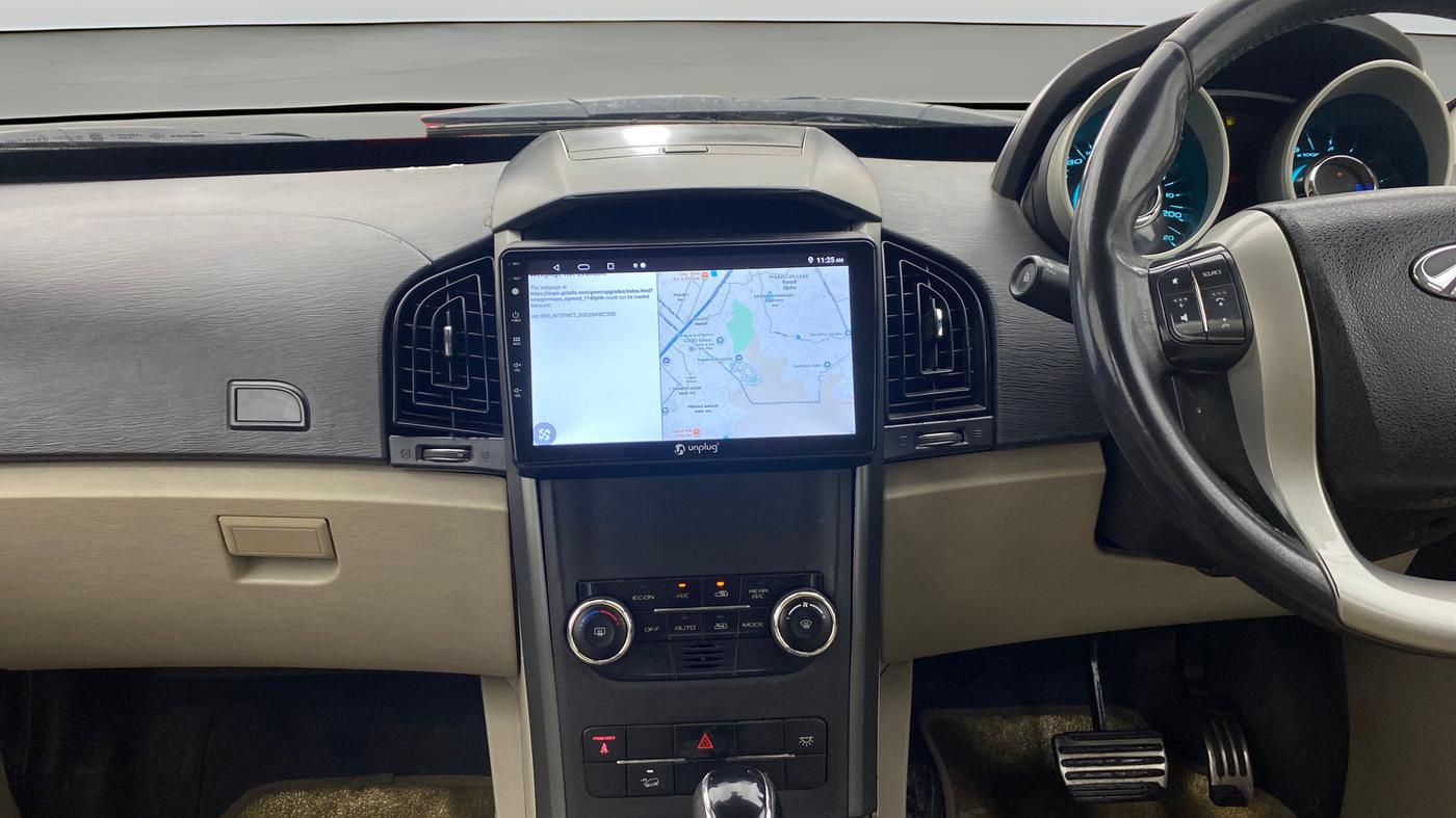 2017 Mahindra XUV500 W10 AT, Diesel, Automatic, 97,664 km, Air Conditioner