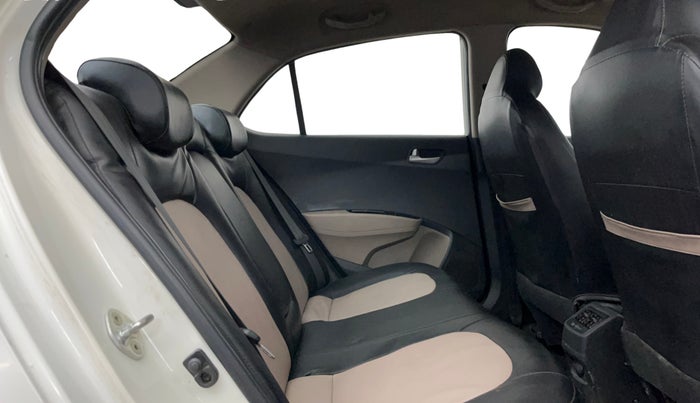 2015 Hyundai Xcent S 1.2, Petrol, Manual, 70,484 km, Right Side Rear Door Cabin
