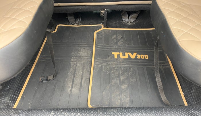 2017 Mahindra TUV300 T10, Diesel, Manual, 1,16,846 km, Boot Open Zoomed View