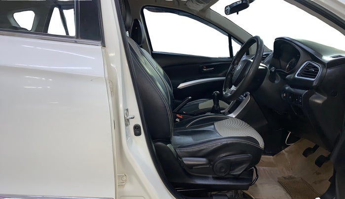 2021 Maruti S Cross ZETA 1.5, Petrol, Manual, 78,674 km, Right Side Front Door Cabin