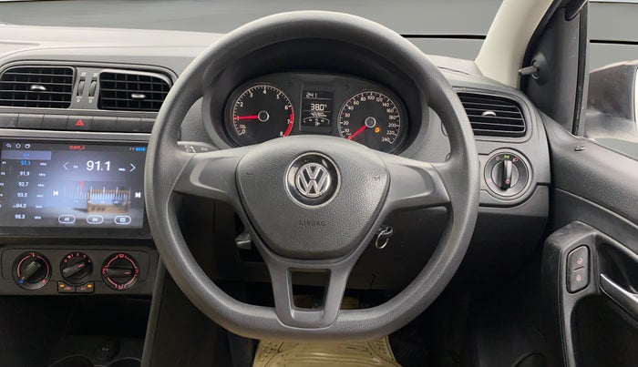 2018 Volkswagen Ameo TRENDLINE 1.0L, Petrol, Manual, 42,277 km, Steering Wheel Close Up