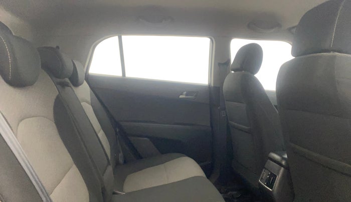 2016 Hyundai Creta SX PLUS AT 1.6 PETROL, Petrol, Automatic, 87,878 km, Right Side Rear Door Cabin