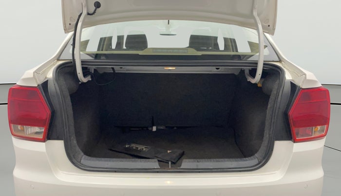 2018 Volkswagen Ameo HIGHLINE PLUS 1.0L 16 ALLOY, Petrol, Manual, 1,14,764 km, Boot Open Zoomed View