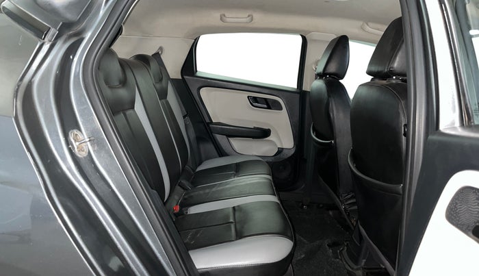 2022 Tata ALTROZ XM PLUS PETROL, Petrol, Manual, 58,299 km, Right Side Rear Door Cabin