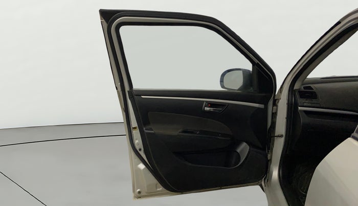 2017 Maruti Swift VXI, Petrol, Manual, 50,881 km, LHS Front Door