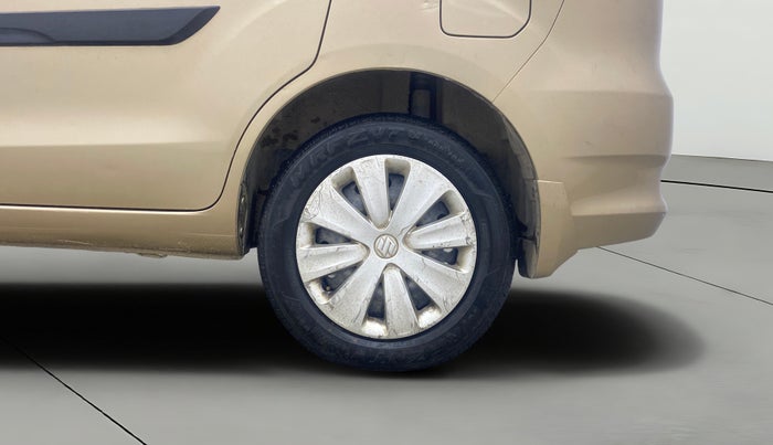 2016 Maruti Ertiga VXI, Petrol, Manual, 79,951 km, Left Rear Wheel