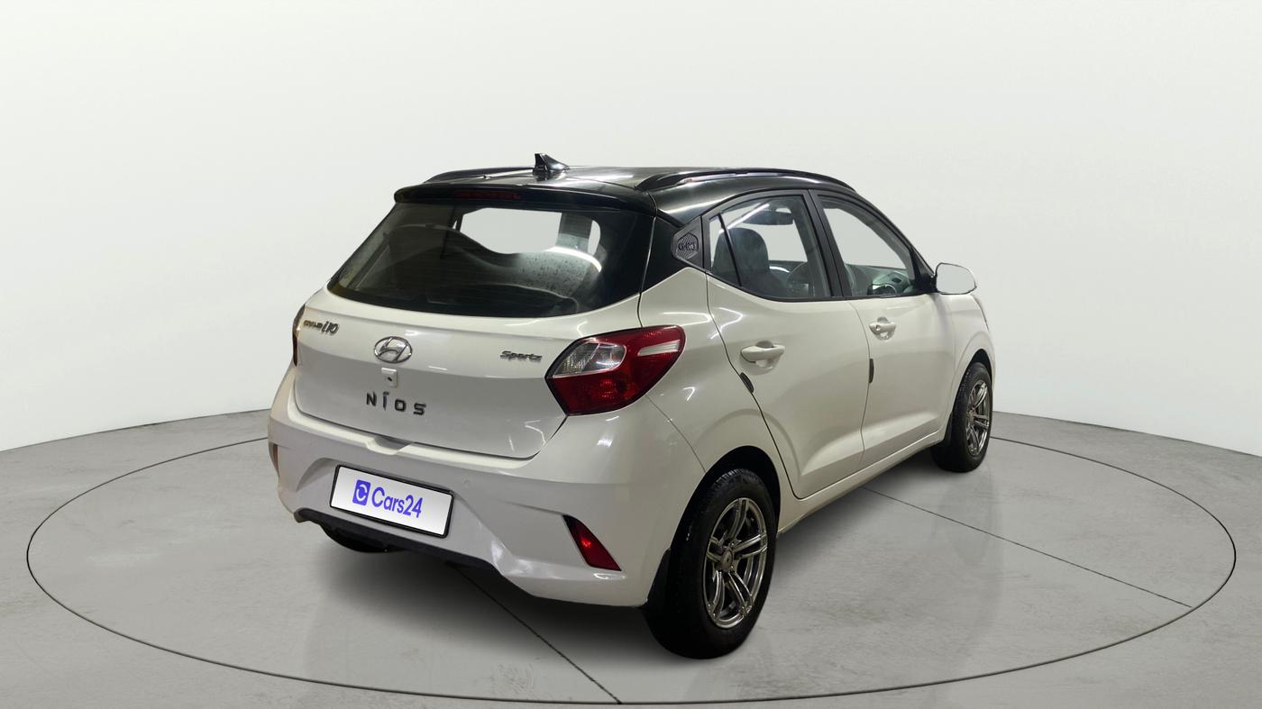 2022 Hyundai GRAND I10 NIOS SPORTZ 1.2 KAPPA VTVT, Petrol, Manual, 47,219 km, Right Back Diagonal