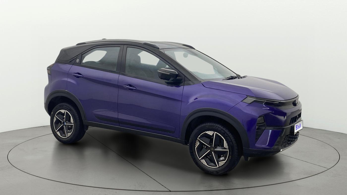 2023 Tata NEXON FEARLESS PURPLE + SUNROOF DUAL TONE 1.2 PETROL, Petrol, Manual, 26,036 km, SRP