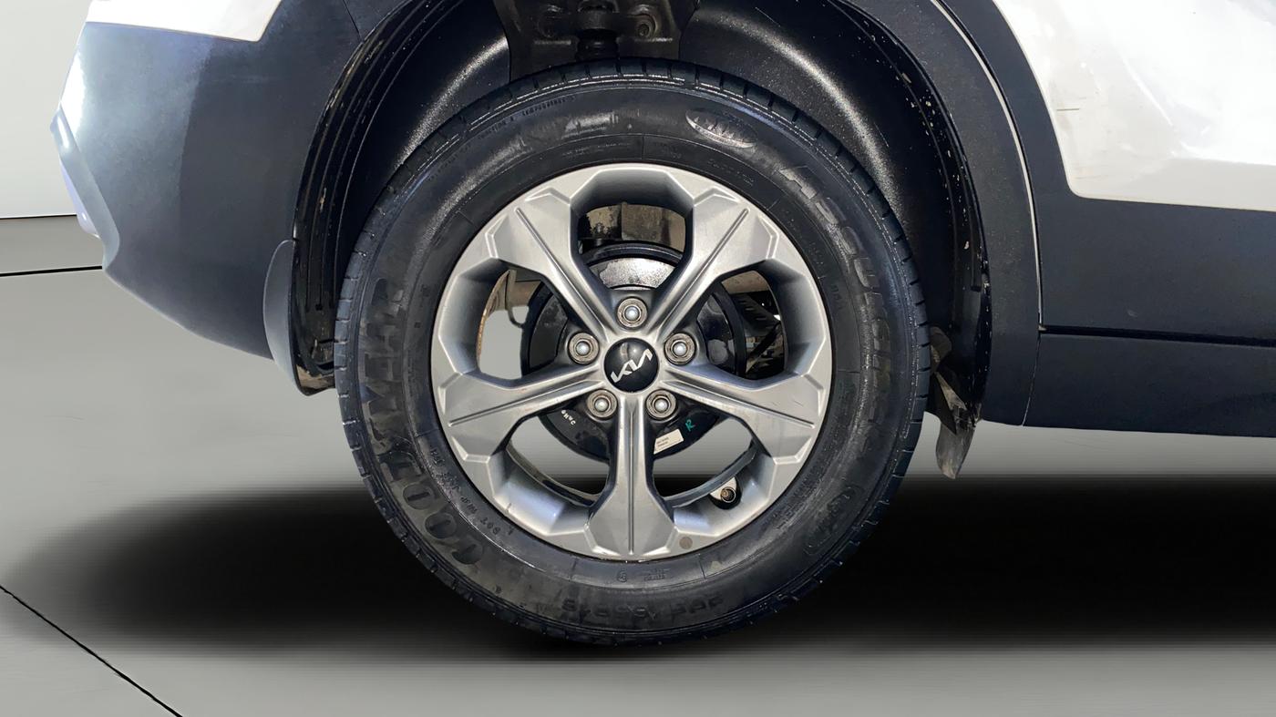 2021 KIA SELTOS HTK PLUS 1.5, Petrol, Manual, 30,310 km, Right Rear Wheel