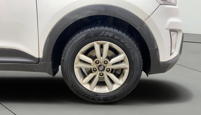 2017 Hyundai Creta SX PLUS 1.6 PETROL, Petrol, Manual, 79,133 km, Right Front Wheel