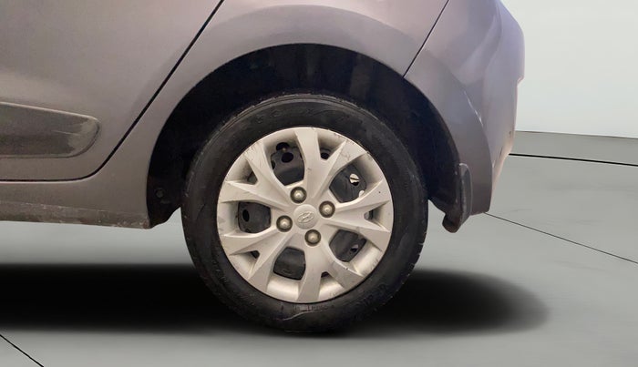 2016 Hyundai Grand i10 SPORTZ 1.2 KAPPA VTVT, Petrol, Manual, 30,878 km, Left Rear Wheel