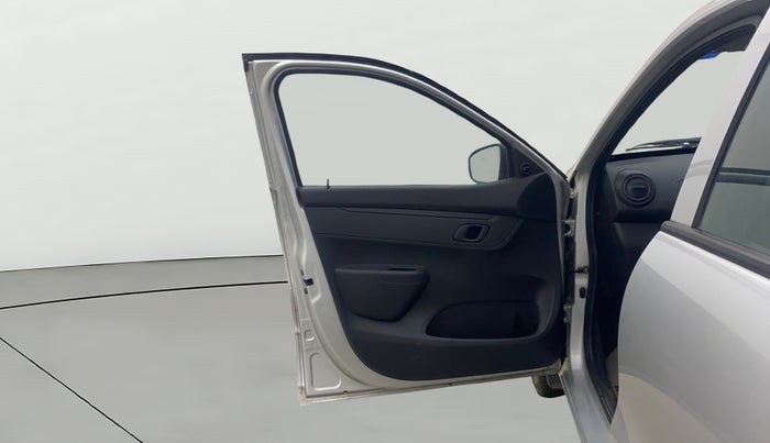 2022 Renault Kwid RXL, Petrol, Manual, 20,595 km, LHS Front Door