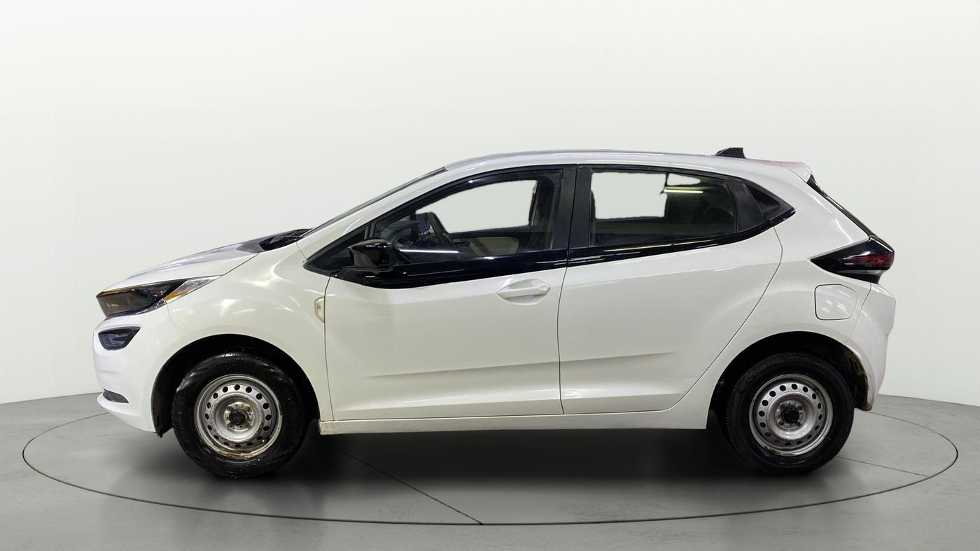 2023 Tata ALTROZ XE CNG, CNG, Manual, 65,622 km, Left Side