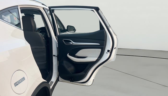 2022 MG ASTOR SUPER 1.5 MT, Petrol, Manual, 14,356 km, RHS Rear Door