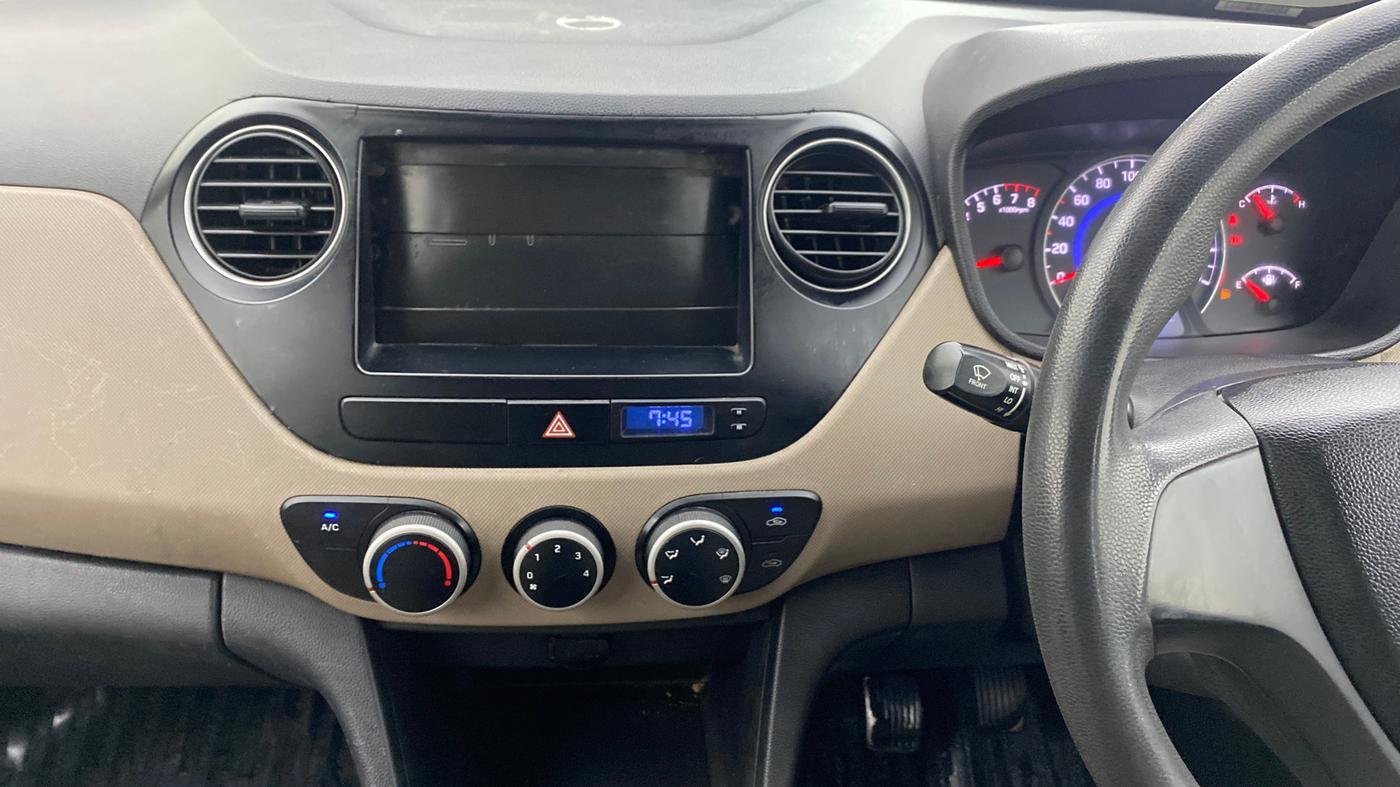 2015 Hyundai Grand i10 MAGNA 1.2 KAPPA VTVT, Petrol, Manual, 85,023 km, Air Conditioner