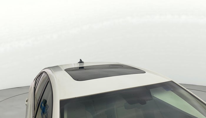 2022 Skoda SLAVIA STYLE 1.0L TSI MT, Petrol, Manual, 75,557 km, Roof