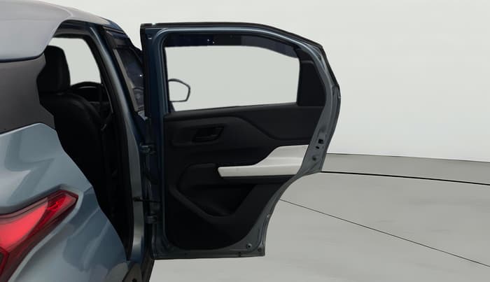2022 Tata PUNCH ACCOMPLISHED MT, Petrol, Manual, 35,043 km, RHS Rear Door